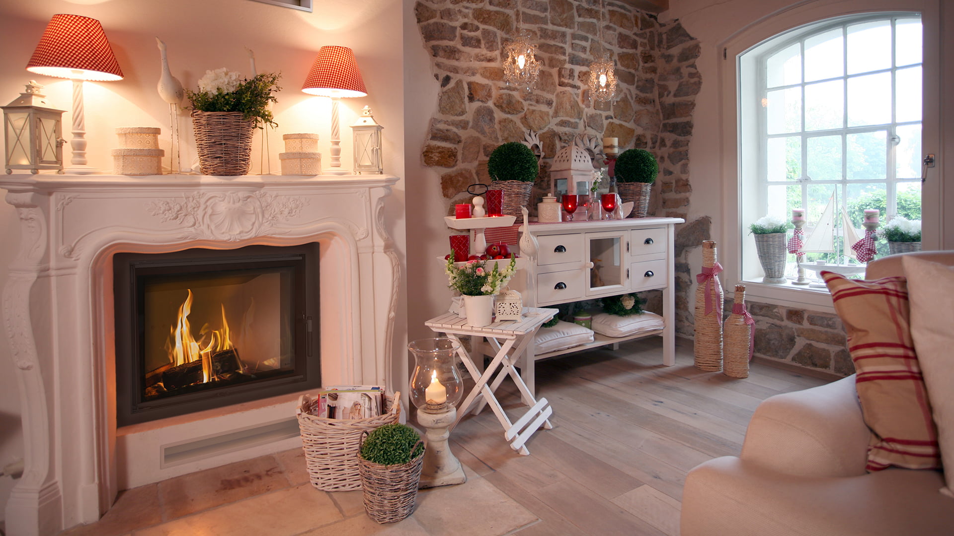 Lucy 16 miljöbild liggande